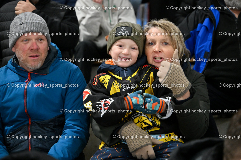 EC Hornets Spittal vs. USC Piraten Velden 18.2.2024 | Besucher Eishalle Spittal an der Drau, EC Hornets Spittal vs. USC Piraten Velden 18.2.2024, EC Hornets Spittal vs. USC Piraten Velden 18.2.2024 am 18.02.2024 in Spittal an der Drau (Eissportzentrum Spittal), Austria, (Photo by Bernd Stefan)
