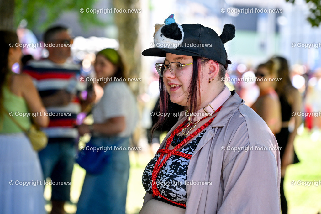 Linzpride 2025_ 21.06.2025-60 | 21.06.2025, Linz, AUT, Linzpride 2025, im Bild Teilnehmer an der Linz Pride 2025