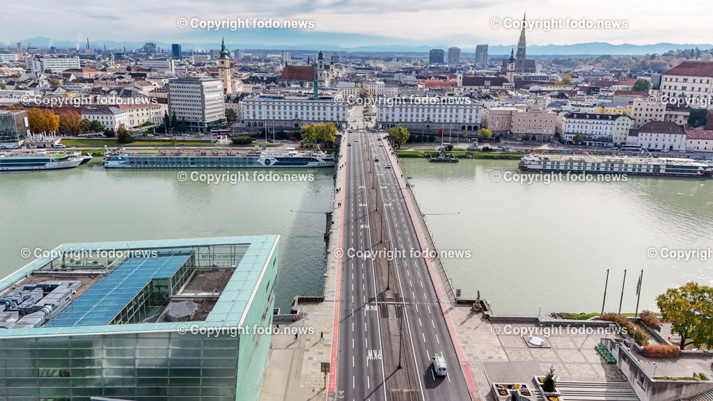 Nibelungenbruecke Linz_ 29.10.2023-5 | 29.10.2023, Nibelungenbruecke Linz, AUT, Nibelungenbruecke, Bruecke, Donau, Donauuebergang, im Bild Nibelungenbruecke

Drohne