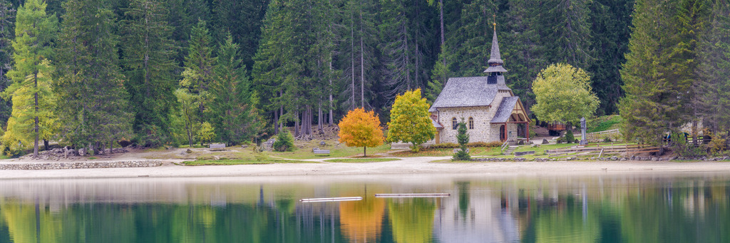 pragser_Wildsee-26 | <div id="allefotografen-seal-verified-green"></div><script src="https://www.allefotografen.de/956728/seal-verified-green/seal.js" async="async"></script> - Realisiert mit Pictrs.com