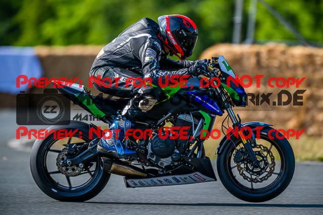 MaZZes_FotoMatrix_220722_9487 | TWIN