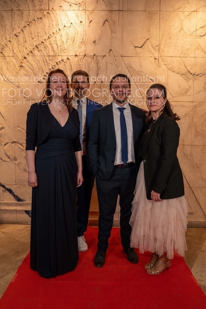 CCC_Frühlingsball_Teppich_byTINOGRRAFIE-105 | (c) TINOGRAFIE.COM