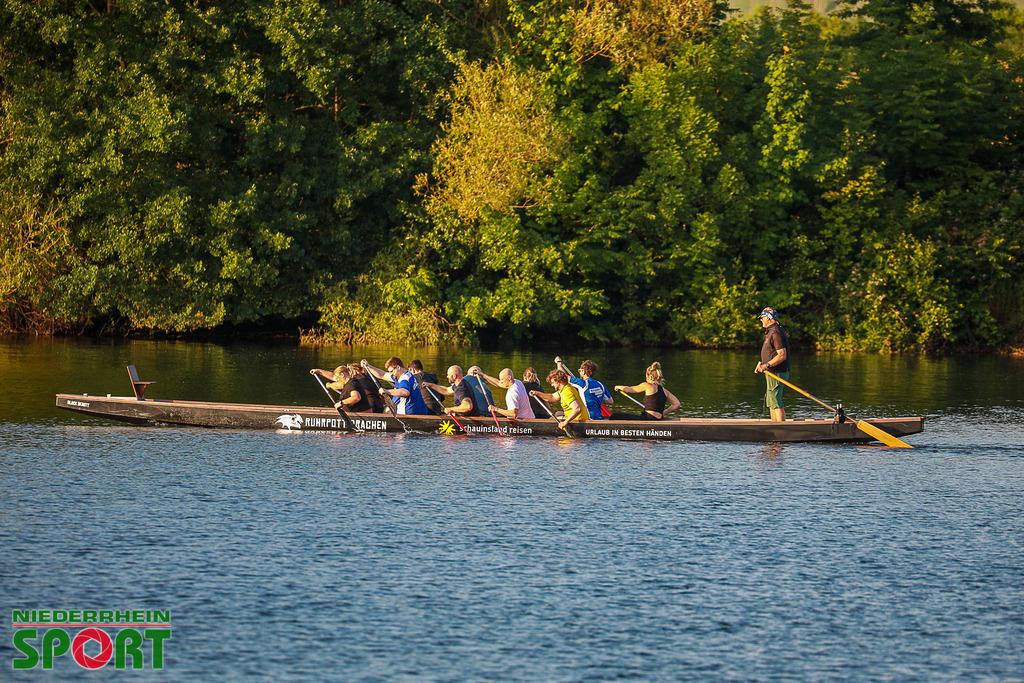 Drachenboot-Training_Wedau110625_032 | Bildergalerie von Sport-Ereignissen aber auch von weiteren spannenden Dingen - nicht nur vom Niederrhein. In Anlehnung an den bekannten Spruch von Hanns Dieter Hüsch heißt das Motto: "Niederrhein ist überall".  - Realisiert mit Pictrs.com