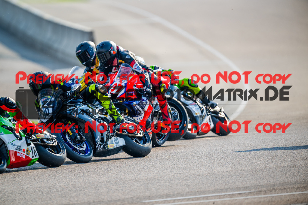 MaZZes_FotoMatrix_240504_6007705_5749 | STK1000