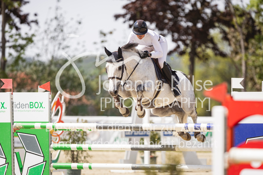 260502_Spenge_9_Youngster-M2-923 | Deine schönsten Turniermomente als professionelle Fotos! Entdecke hochwertige Pferdesport-Fotografie im Online-Shop. Jetzt Fotos finden & bestellen!