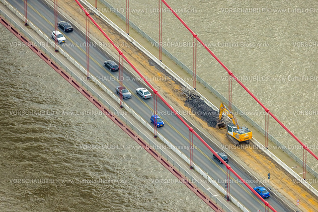 Emmerich241010523 | Luftbild, Bauarbeiten an der Rheinbrücke Emmerich am Rhein, Bundesstraße B220, längste Hängebrücke Deutschlands, Fluss Rhein, Hurendeich, Kleve, Niederrhein, Nordrhein-Westfalen, Deutschland