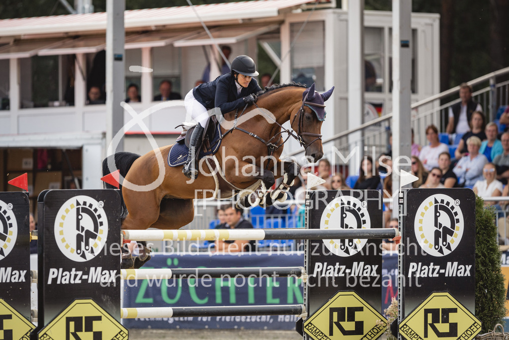 230903_HKM-BCH_Finale6j-139 | Deine schönsten Turniermomente als professionelle Fotos! Entdecke hochwertige Pferdesport-Fotografie im Online-Shop. Jetzt Fotos finden & bestellen!