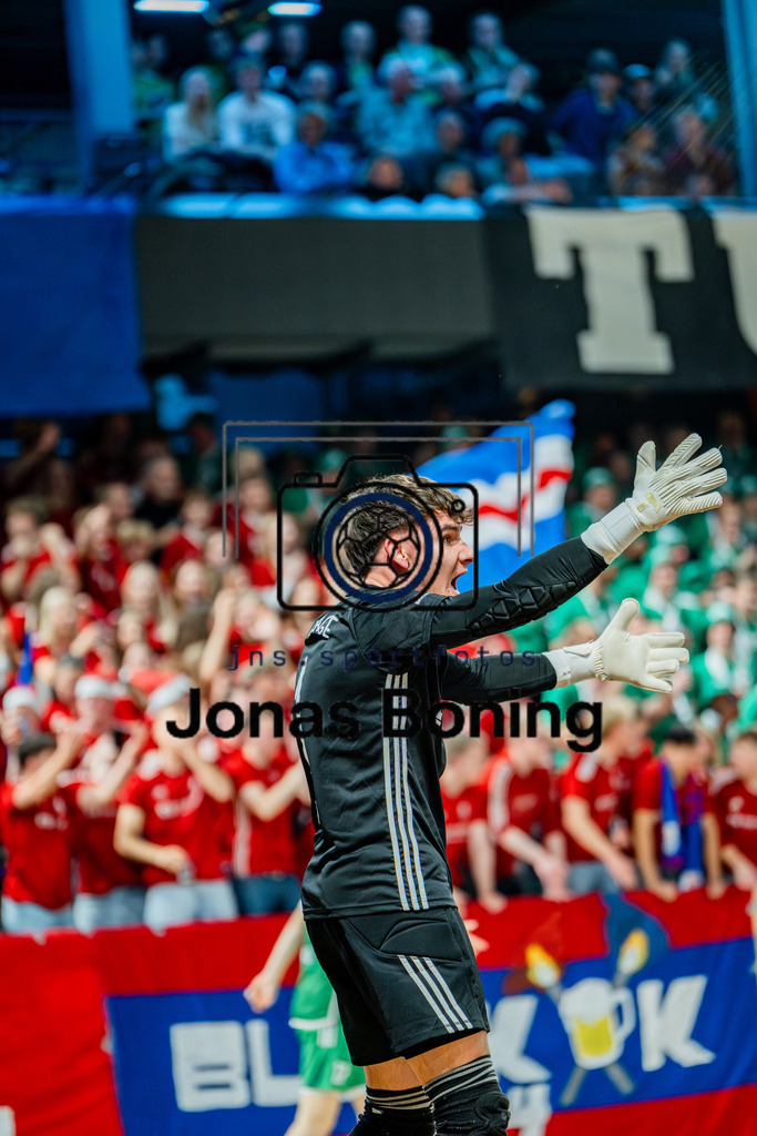 39. OM-Supercup-35 | jns.sportfotos - Realisiert mit Pictrs.com