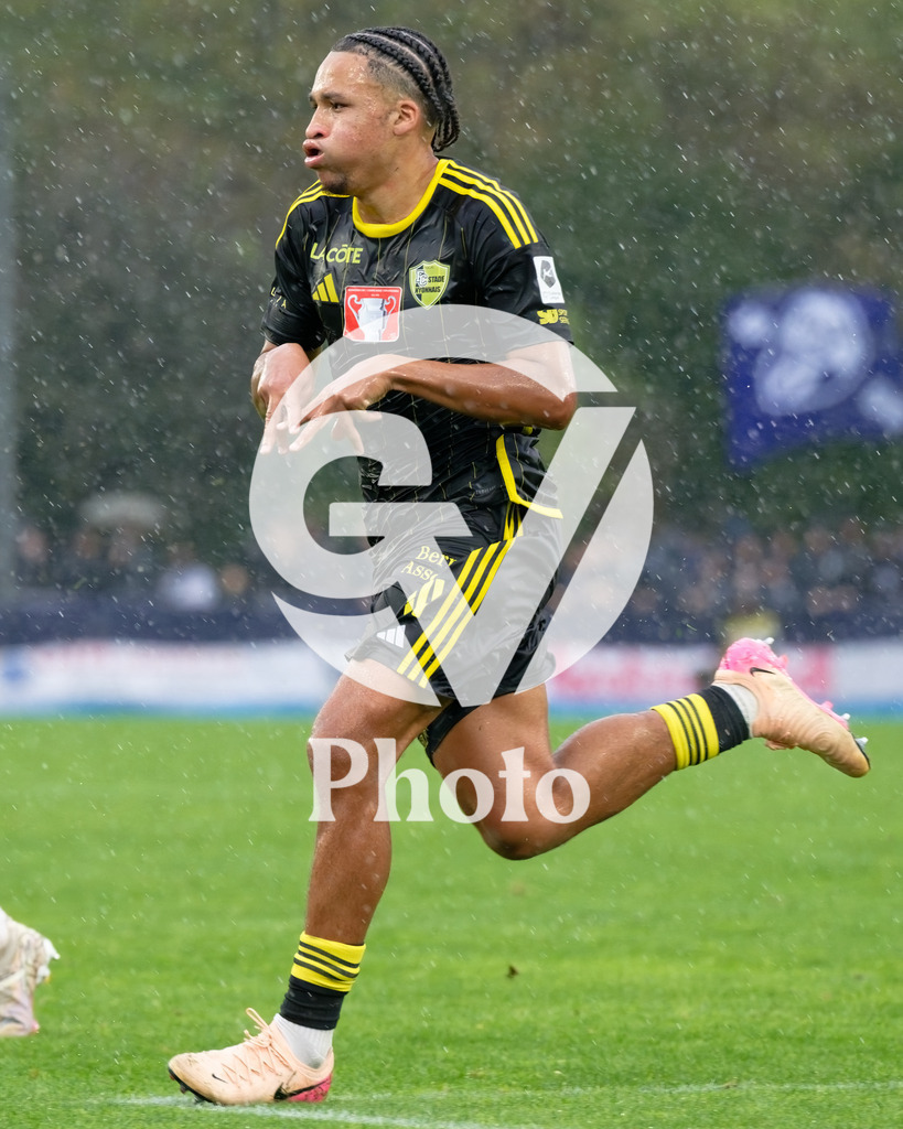 077_DZ8_5726_M | Schweiz AXA Womens Super League 2025/26, FC Thun vs FC Luzern - Stockhorn Arena, Thun: 