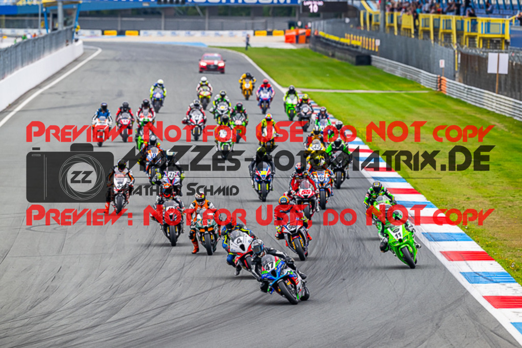 MaZZes_Fotomatrix_20230819_6021986_4364 | PRO SUPERSTOCK