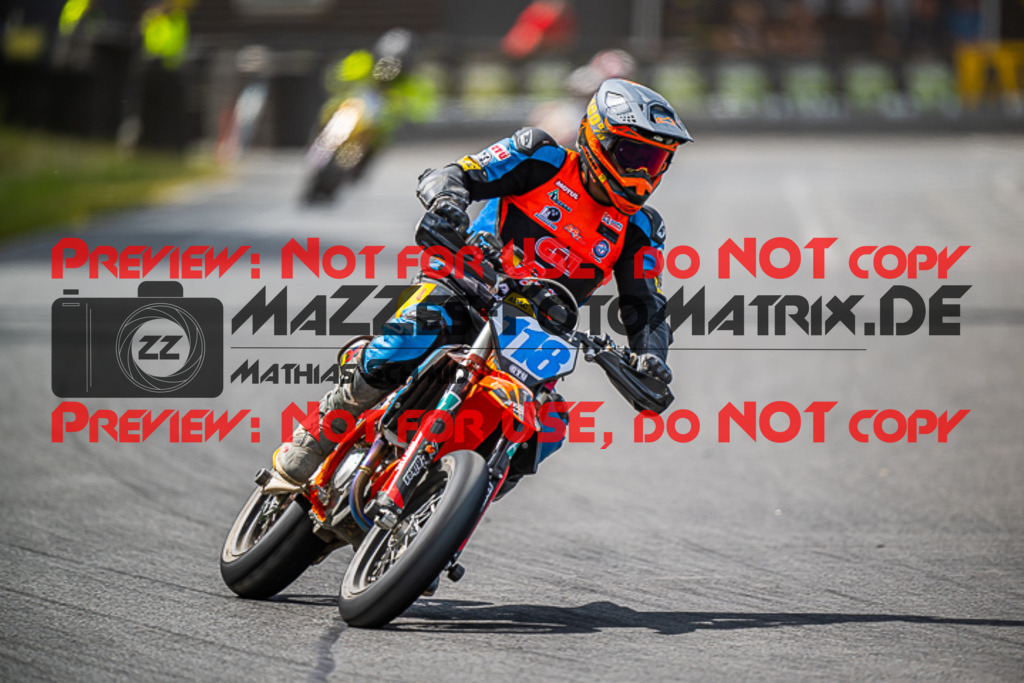 MaZZes_FotoMatrix_220529_9367 | Fotograf Mathias Schmid
Sportfotograf,
Eventfotograf,
Hochzeitsfotograf,
Portraitfotograf