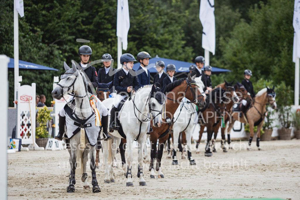 250712_BHO_Pony-L-243 | Deine schönsten Turniermomente als professionelle Fotos! Entdecke hochwertige Pferdesport-Fotografie im Online-Shop. Jetzt Fotos finden & bestellen!
