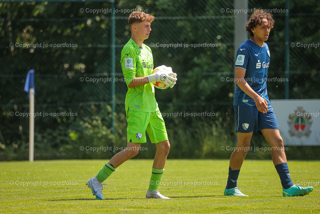 BQ3I4209 | 17.06.2023; Testspiel; Rasenplatz Offdilln; VfL Bochum U17 - Eintracht Frankfurt U17; Ergebnis: 3:1 (1:1)