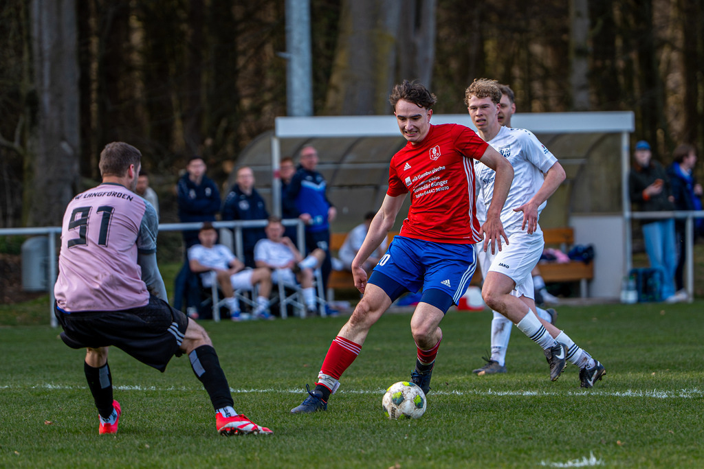 Fußball I Herren I Saison 2025-2026 I Halbfinale Kreispokal VEC I  BW Langförden - TV Dinklage II I 19539 | jns.sportfotos - Realisiert mit Pictrs.com