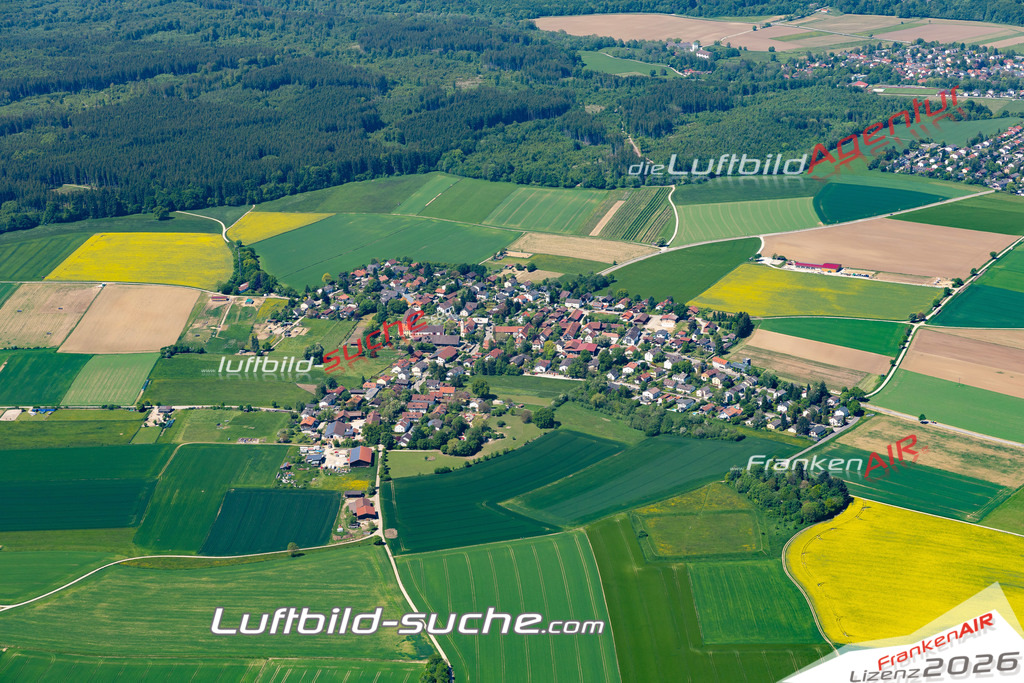Aktuelles Luftbild von Buchendorf Gauting - Die Luftaufnahme wurde 2021 mittels UL-Flugzeug erstellt ( keine Drohne ) - hochauflösende Kamera-Systeme von  Canon -Beste Qualität - Für grossformatige Ausdrucke geeignet. Die Geschenkidee !