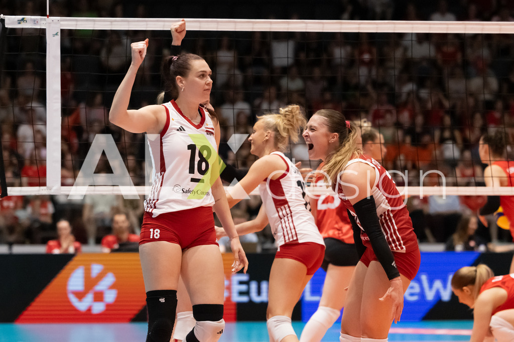 Austria v Switzerland - CEV European League Women | KRIENS, SWITZERLAND - JUNE 14: DANA SCHMIT, NINA NESIMOVIĆ and EVA STABENTHEINER of Austria celebrating during the CEV European League match between Austria and Switzerland at Pilatus Arena on June 14, 2026 in Kriens, Switzerland. - Realisiert mit Pictrs.com