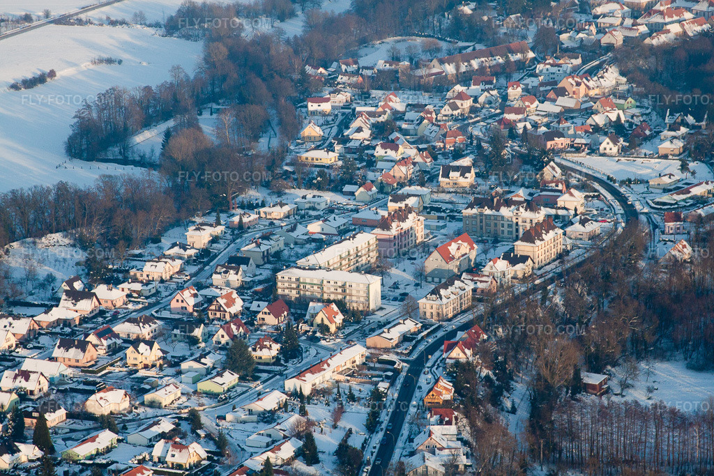 Aerial view: Lauterbourg in Scheibenhard in the state Bas-Rhin, France.Photo: IMG_36687.jpg taken on 01/05/2011 by Werner Riehm/FLY-FOTO.comResolution of the original: 4752 x 3168 px