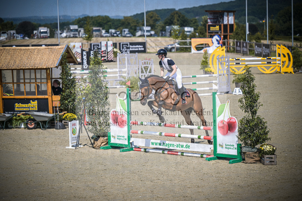 DOS_2988 | Entdecke hochwertige Reitturnierfotos von Foto Oger. Professionell, emotional und authentisch – jetzt Lieblingsmomente im Shop bestellen.Deutschlandweite Turnierfotografie. - Realisiert mit Pictrs.com