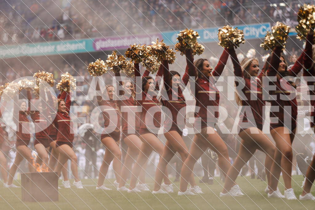 GER Rhein Fire vs. Paris Musketeers, Football, European League of Football, Spieltag 4, Saison 2025, 08.06.2025 | GER Rhein Fire vs. Paris Musketeers, Football, European League of Football, Spieltag 4, Saison 2025, 08.06.2025Foto: Fabian Friese - Realisiert mit Pictrs.com
