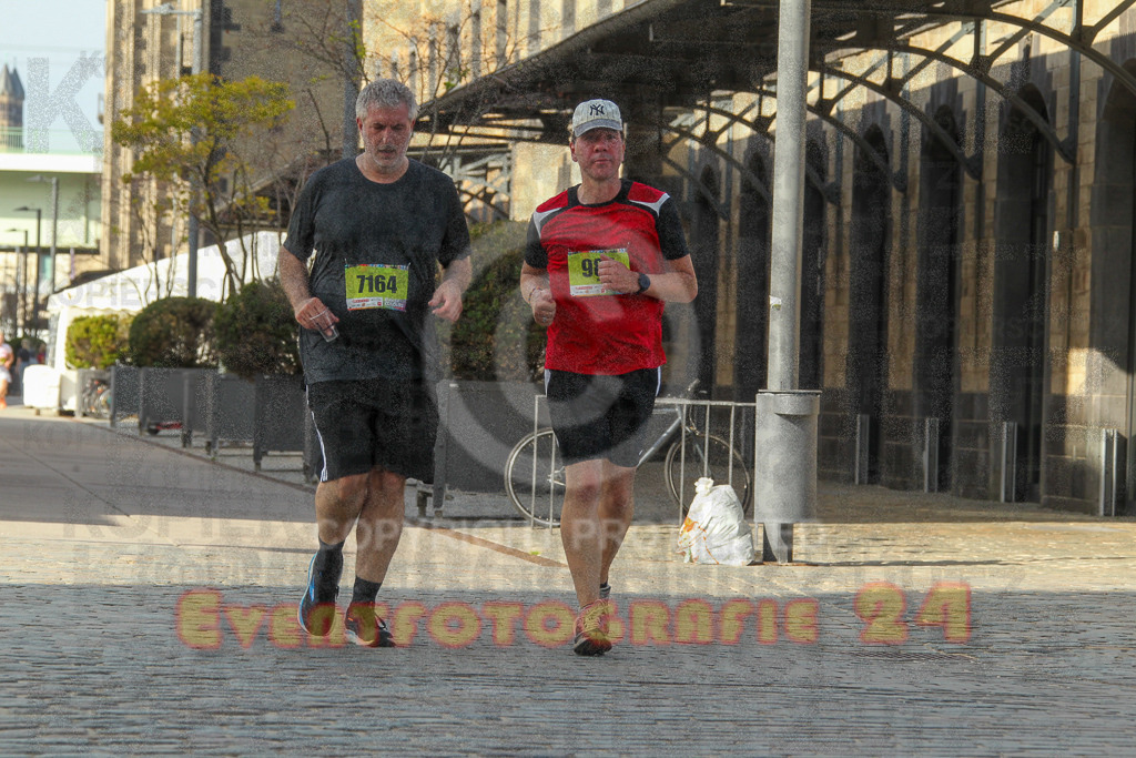 250920_1552_EV4_9613 | Sportfotografie im Rhein-Sieg Kreis, Köln, Bonn, NRW, Rheinland Pfalz, Hessen, etc. Unser Tätigkeitsfeld umfasst den Laufsport vom Volkslauf über den Marathon, Duathlon, Triathon bis zum Ultralauf wie Kölnpfad Ultra oder Schindertrail.