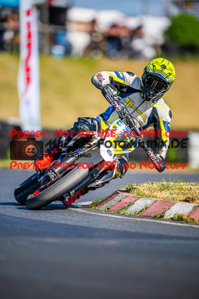 MaZZes_FotoMatrix_220529_5810 | Fotograf Mathias Schmid
Sportfotograf,
Eventfotograf,
Hochzeitsfotograf,
Portraitfotograf