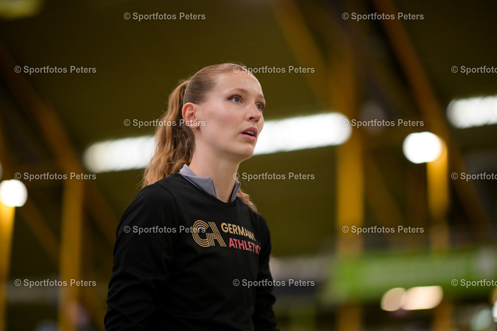 DM Halle 2026_Samstag-16 | 28.02.2026, xkaix, Leichtathletik Deutsche Meisterschaften Halle 2026, v.l. Imke Onnen (Cologne Athletics) im Shirtvon Germany Athletics - Realisiert mit Pictrs.com