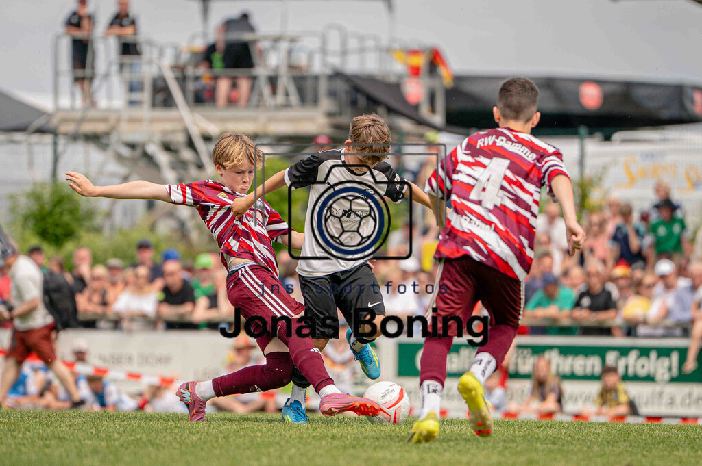 Fußball I E-Junioren I Saison 2025-2026 I OM-Cup Lüsche I Sonntag  I 24716 | jns.sportfotos - Realisiert mit Pictrs.com