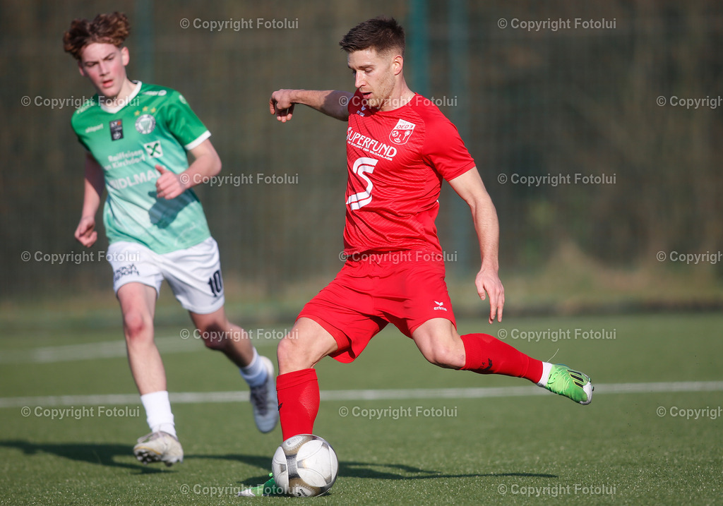 A_LUI_02032024_23 | SPORT,FUSSBALL LT1 OOE LIGA ASKOE OEDT-SV HAIDLMAIR GRUEN WEISS MICHELDORF 02.03.2024 IM BILD: ARNE AMMERER (OEDT) UND (MICHELDORF) FOTO:FOTOLUI