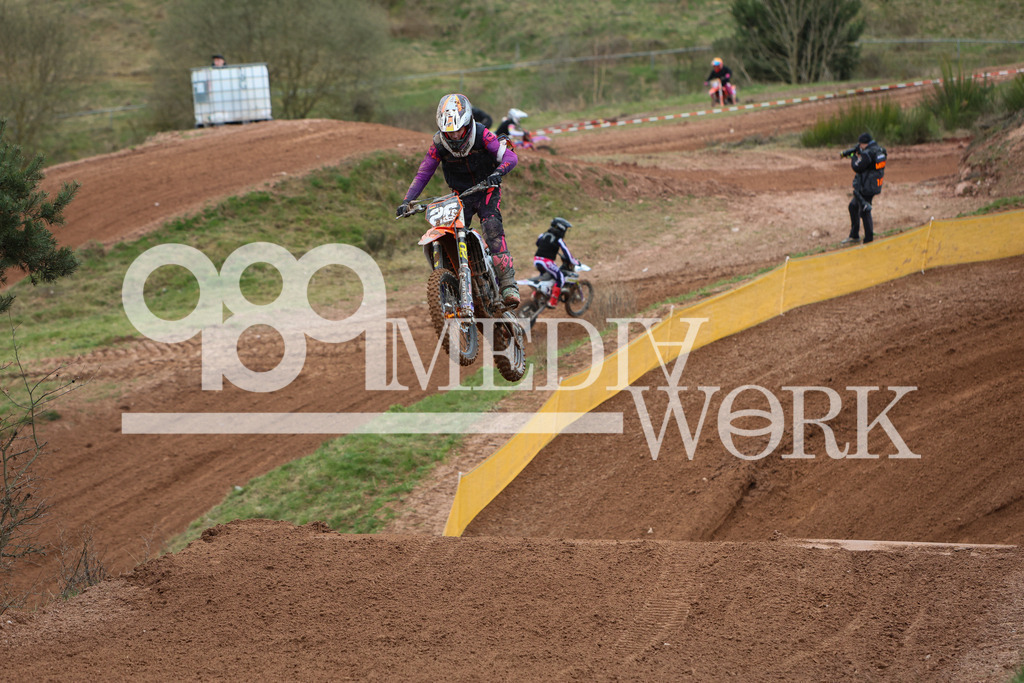 5E6A8224 | 989 MEDIAWORK