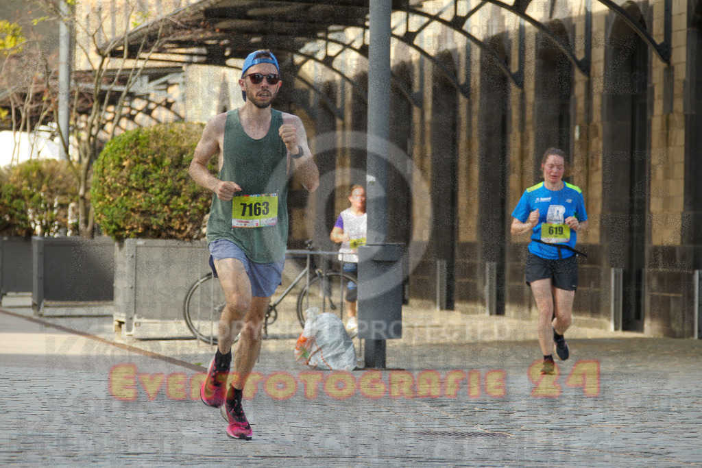 250920_1504_EV4_8001 | Sportfotografie im Rhein-Sieg Kreis, Köln, Bonn, NRW, Rheinland Pfalz, Hessen, etc. Unser Tätigkeitsfeld umfasst den Laufsport vom Volkslauf über den Marathon, Duathlon, Triathon bis zum Ultralauf wie Kölnpfad Ultra oder Schindertrail.