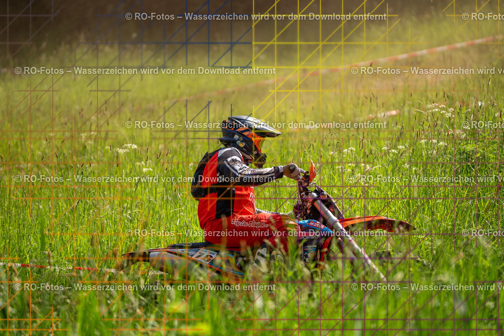Wolfshausen 4 Lauf -1509 | Sportfotografie von RO-Fotos: Motorsport, Motocross, Enduro, Laufveranstaltungen und Triathlon. Professionelle Fotos von Sportlern und Events. - Realisiert mit Pictrs.com