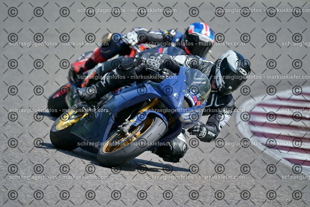 26BT02-1134 | markuskiefer.com - Realisiert mit Pictrs.com