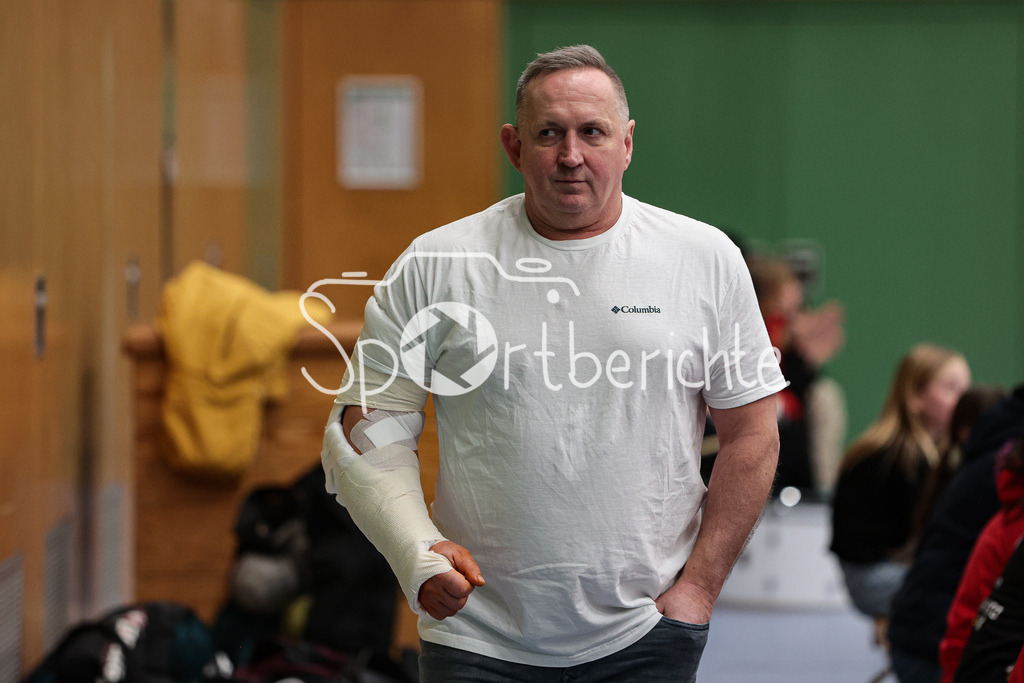 TSV Aichach - TSV Wertingen  | Professionelle Sportfotos aus den Bereichen Fußball, Eishockey, Handball und vieles mehr. Ob Sieg oder Niederlage