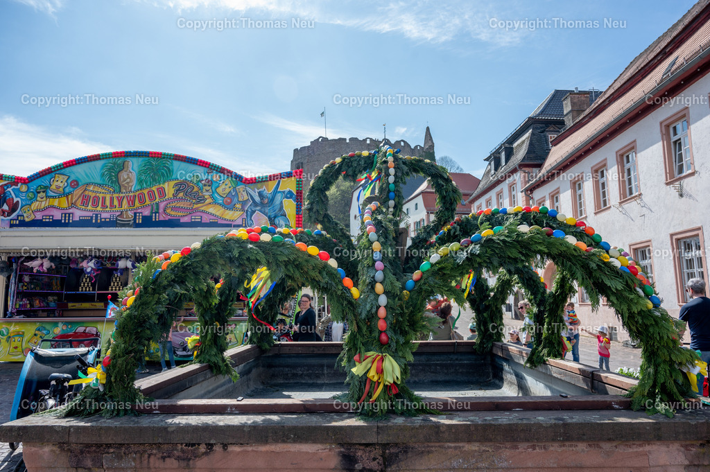 Ostermarkt_Lindenfels__DSC_9440 | bli, Lindenfels, Ostereiermarkt,Osterbrunnen trifft Hollywood,  Bild: Thomas Neu