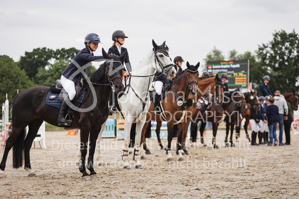 250627_PfSpTa_Stil-A1-216 | Deine schönsten Turniermomente als professionelle Fotos! Entdecke hochwertige Pferdesport-Fotografie im Online-Shop. Jetzt Fotos finden & bestellen!