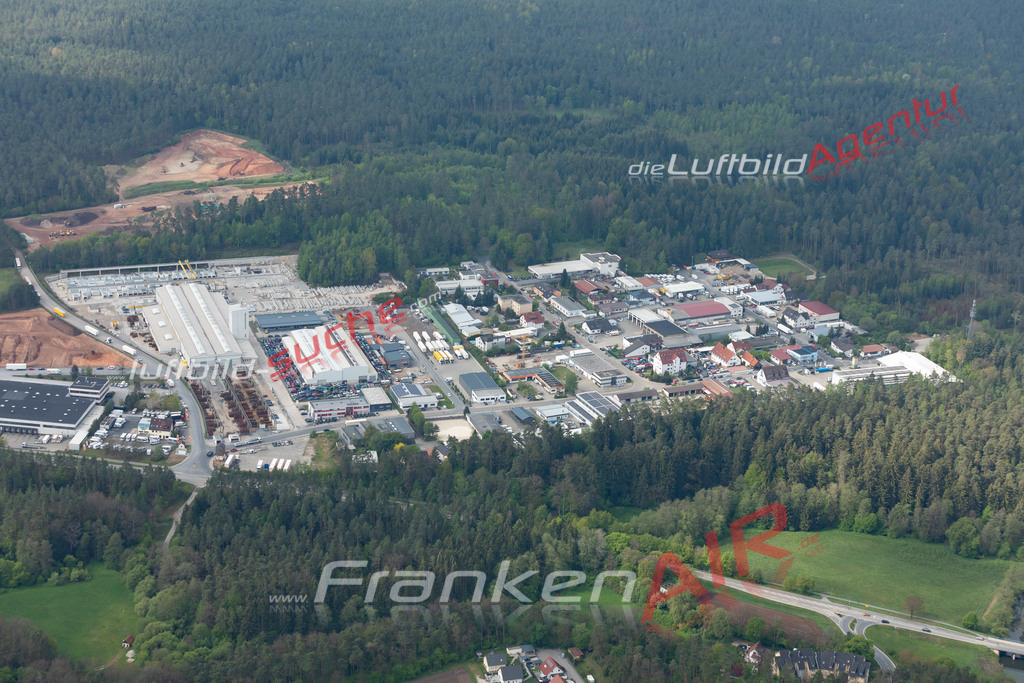 aktuelles Luftbild von Gewerbegebiet Mittellandholz  - Luftaufnahme wurde 2019 von https://frankenair.de mittels Flugzeug (keine Drohne) erstellt.