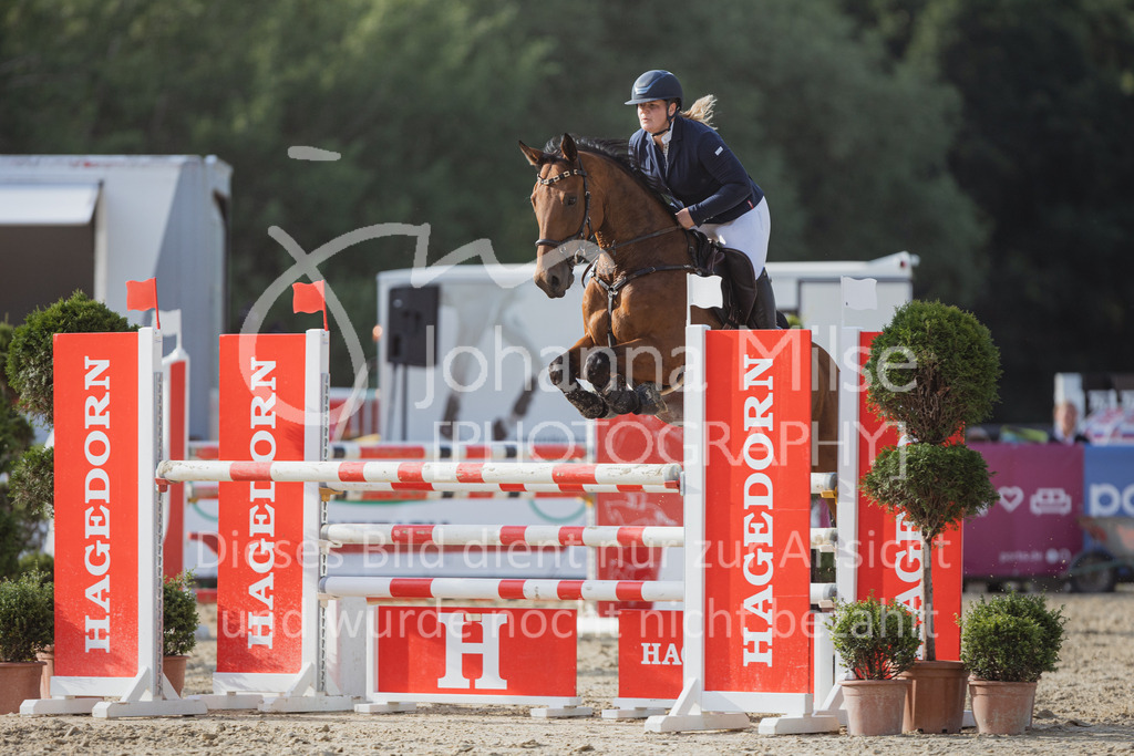 220728_BHO_ST_M1-Spr_1-689 | Deine schönsten Turniermomente als professionelle Fotos! Entdecke hochwertige Pferdesport-Fotografie im Online-Shop. Jetzt Fotos finden & bestellen!