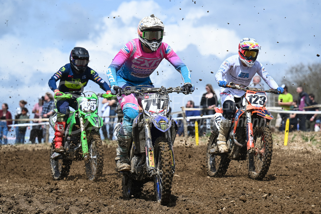 Motocross Schlatt bei Winterthur - 29. April 2023 | #747 Goetz Matthias aus Kreuzlingen (CH) auf Yamaha und #123 Engeler Colin aus Frauenfeld (CH) auf KTM in der Kategorie MX2 am Motocross Schlatt bei Winterthur, 29. April 2023.
Instagram: @mx_schlatt | @mc_wila | @sam_schweiz
Bild: Sportfotografie Markus Aeschimann | www.markus-aeschimann.ch - Realisiert mit Pictrs.com