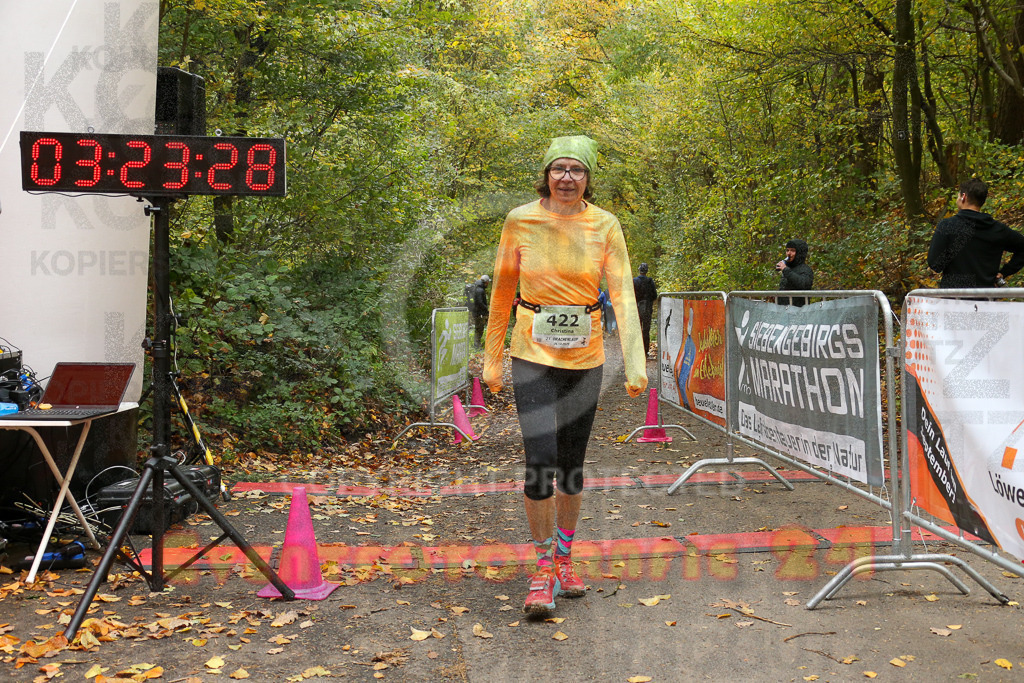 251026_1325_EX1_3407 | Sportfotografie im Rhein-Sieg Kreis, Köln, Bonn, NRW, Rheinland Pfalz, Hessen, etc. Unser Tätigkeitsfeld umfasst den Laufsport vom Volkslauf über den Marathon, Duathlon, Triathon bis zum Ultralauf wie Kölnpfad Ultra oder Schindertrail.