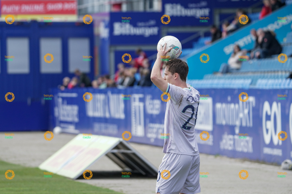 VfL Sportsfreunde Lotte vs. VfL Bochum II U23 - Regionalliga West - 28. Spieltag 2026 | Jaden Tom Korzynietz, 20 - Realisiert mit Pictrs.com
