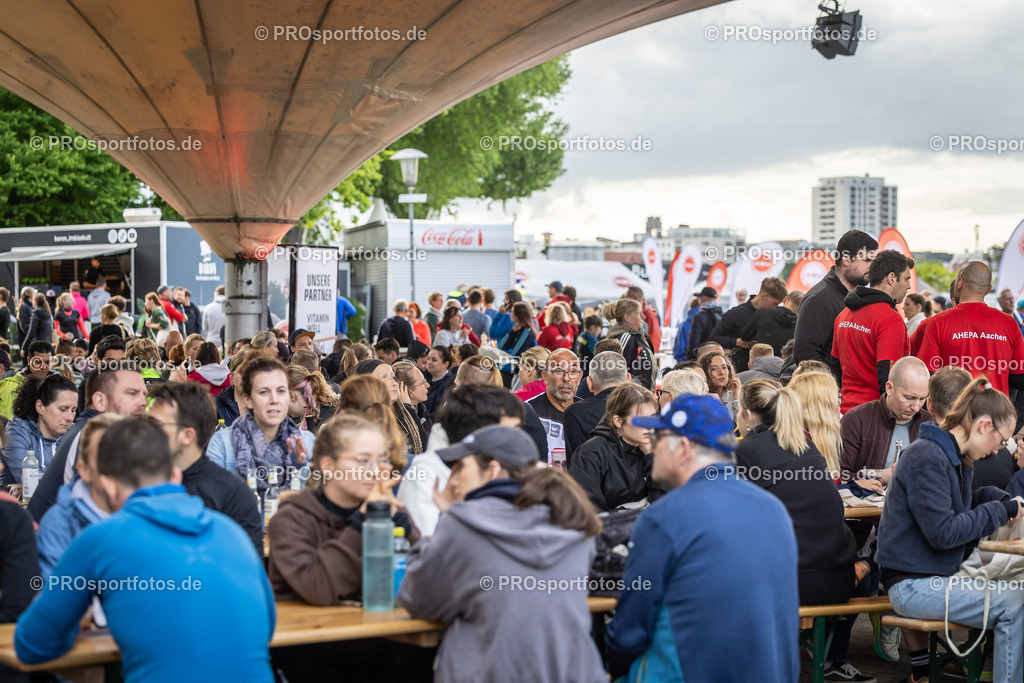 22. ASV Nachtlauf; Koeln, 28.05.25 | Impressionen vom 22. ASV Nachtlauf am 28.05.25 am Tanzbrunnen in Koeln. Foto: BEAUTIFUL SPORTS/Leah Kohring