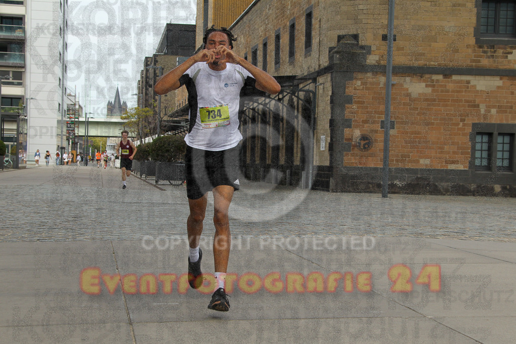250920_1318_EV4_5208 | Sportfotografie im Rhein-Sieg Kreis, Köln, Bonn, NRW, Rheinland Pfalz, Hessen, etc. Unser Tätigkeitsfeld umfasst den Laufsport vom Volkslauf über den Marathon, Duathlon, Triathon bis zum Ultralauf wie Kölnpfad Ultra oder Schindertrail.