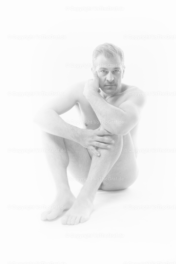 2023-06-04-603 | Männerakt, High Key, Male, - Realisiert mit Pictrs.com
