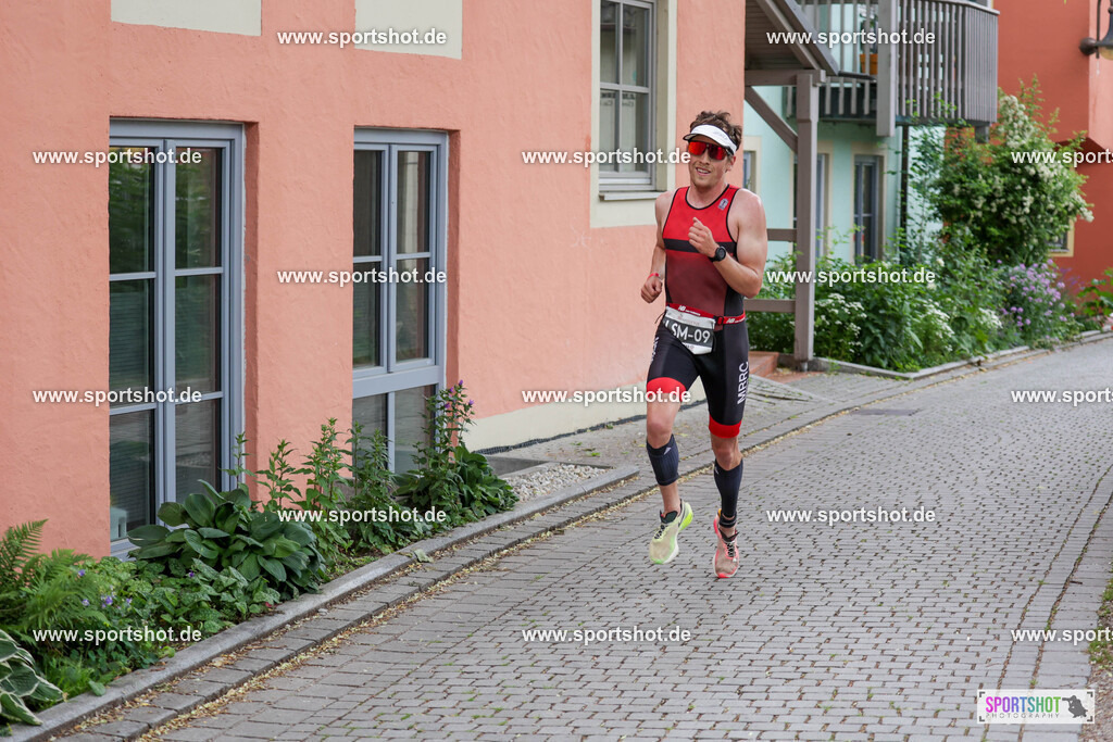 KSZ_5337 | Stadttriathlon Erding 2025. #yourpictrs #sportshot_your_pictrs @Sportshotphotography #stadttriathlonerding Copyright: www.sportshot.de