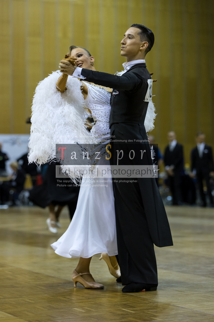 20241102_DC_HGR_Std_09183 | Tanzsportbilder, Standardtanz, Lateintanz, WDSF, DTV, LTVB, dancecomp, goc, hessen tanzt, blaues band der spree, walzer, tango, wiener walzer, slowfox, quickstepp, samba, rumba, cha-cha-cha, paso doble. jive, hd-kroft photography, turniertanzsport