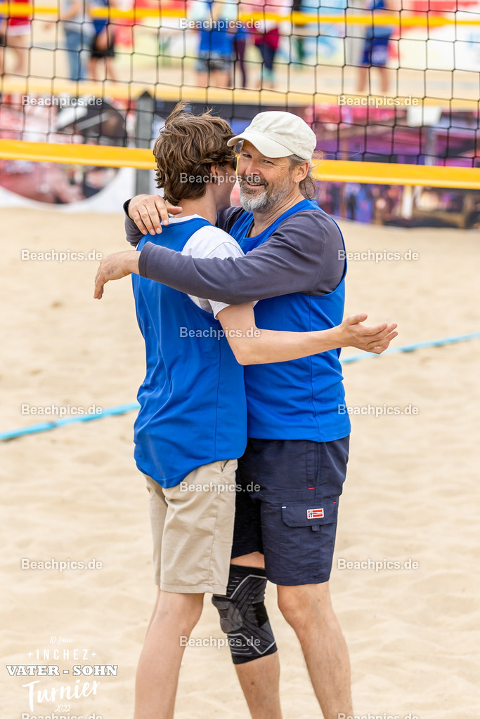 2022-00063064-Vater-Sohn-Turnier-Turnierbilder-2 | 26.05.2022; Berlin Foto: Gerold Rebsch - www.beachpics.de
