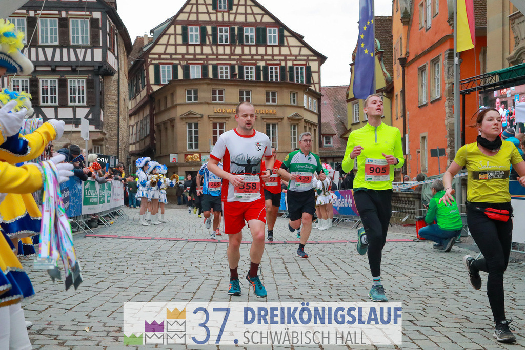 VR Bank Hauptlauf 10000m | 3 Koenigslauf 2023 - Realisiert mit Pictrs.com