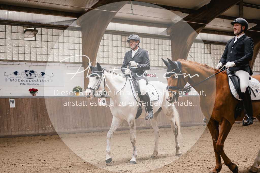 3I6A7227 | Stimmungsvolle Portraits und Reitsportfotografie im Ruhrgebiet und im Münsterland.

Pferdefotografie, Hundefotografie, Tierfotografie, Reportagen, Portraits von Tier und Mensch, Turnierfotografie in Bochum, Recklinghausen, Marl, Haltern am See, Dülmen.. - Realisiert mit Pictrs.com