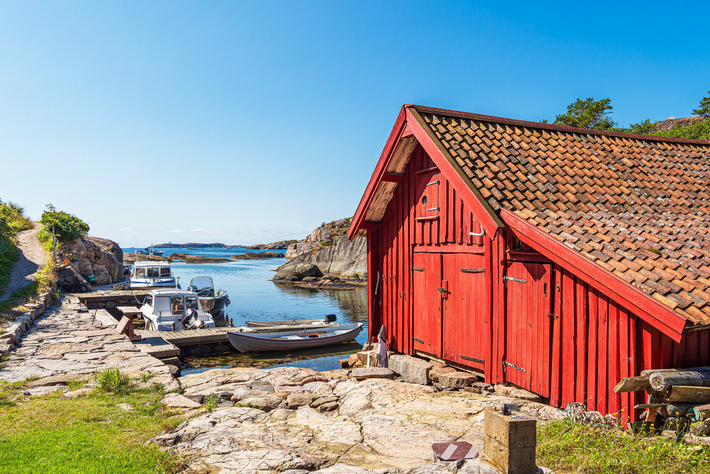 Bootshaus auf der Schäreninsel Kapelløya in Norwegen | Bootshaus auf der Schäreninsel Kapelløya in Norwegen.