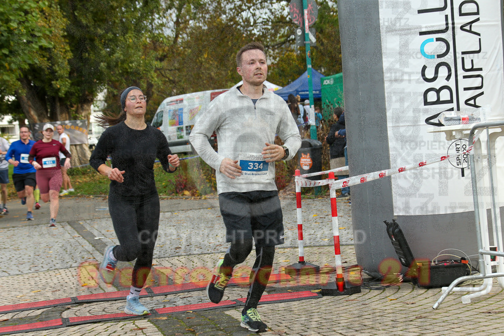 241020_1016_EX1_8489 | Sportfotografie im Rhein-Sieg Kreis, Köln, Bonn, NRW, Rheinland Pfalz, Hessen, etc. Unser Tätigkeitsfeld umfasst den Laufsport vom Volkslauf über den Marathon, Duathlon, Triathon bis zum Ultralauf wie Kölnpfad Ultra oder Schindertrail.